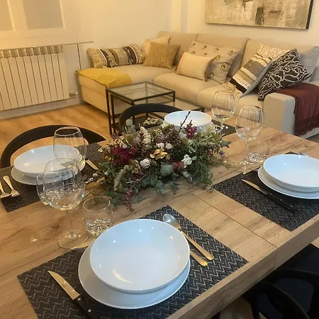 Capricho Lostal Apartment *